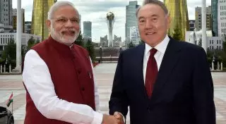 Назарбаев поздравил премьера Индии с Днем йоги