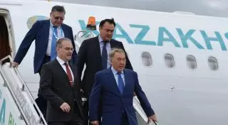 Назарбаев прибыл в Уфу для участия в саммите ШОС