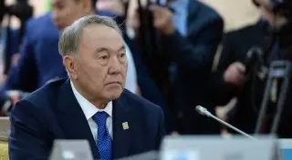 Назарбаев поддержал решение о принятии в члены ШОС Индии и Пакистана