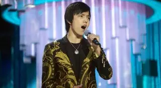 Казахстанский певец лидирует после первого дня на "Славянском базаре-2015"