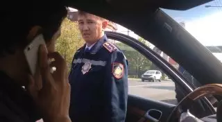 Выговор объявлен полицейскому-участнику видео потасовки в Астане