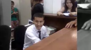 "Нецензурный" скандал между клиентом и сотрудником ЦОНа в Алматы прокомментировало руководство