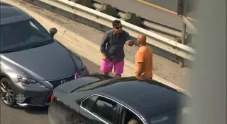 "Самую крутую дорожную разборку в истории Канады" сняли на камеру