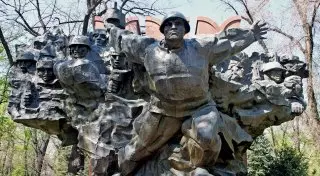 Российский публицист встал на защиту героев-панфиловцев