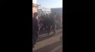 Драка девушек с охранниками в Астане попала на камеру