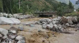 Эвакуированы 515 человек из лагеря "Спутник" возле Талгара