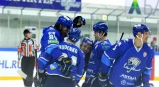 "Барыс" обыграл швейцарский "Давос" в товарищеском матче