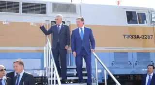 В Баку состоялась церемония встречи поезда Nomad express сообщением через Китай и Казахстан