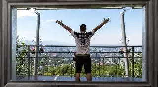 Болельщик "Абердина": Казахстанцы очень дружелюбны. Они умеют встречать гостей