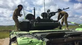 Лидерство в "танковом биатлоне" держат военнослужащие Казахстана и России