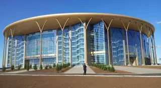 Президент Казахстана посетил новый Ледовый дворец в Астане