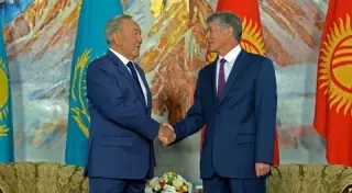 Назарбаев похвалил Атамбаева