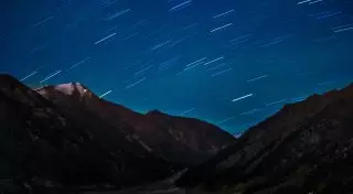 Алматинец сделал захватывающие кадры звездопада