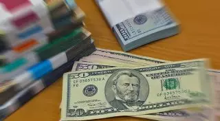 Из филиала ЦентрКредита в Астане похитили деньги от продажи дома сотрудника