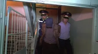 Нападение на полицейских совершил подозреваемый в квартирной краже алматинец