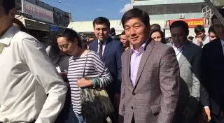 Байбек ознакомился с ценами на рынках Алматы