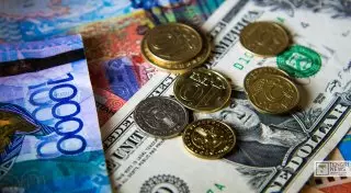 Курс доллара на утренней сессии KASE вырос почти на 5 тенге