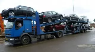 Авто из Кыргызстана без пошлин разрешат завозить в Казахстан через 5 лет