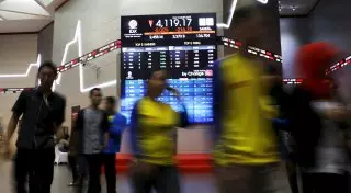 Индекс Шанхайской биржи отличился нестабильностью на утренних торгах