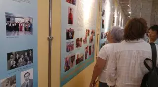 На выставке ко Дню Конституции представлены исторические фотодокументы и книги