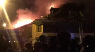 В Алматы загорелась гостиница "Айя"