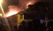 В Алматы загорелась гостиница "Айя"