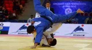 Мужская сборная Казахстана осталась без медалей ЧМ по дзюдо в Астане