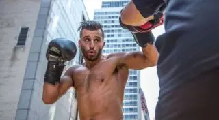 Лемье удалил провокационный пост с фотографией Бората