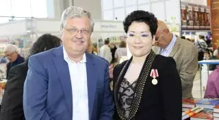 Казахстанская поэтесса представила свои книги на Московской выставке