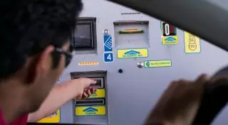 Акиматы Астаны и Алматы определят платные дороги