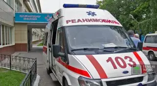 Выбросившую детей из окна женщину готовят к операции в Алматы