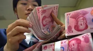 Китайские банки могут ограничить продажу валюты