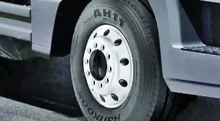 Грудной ребенок погиб под колесами грузовика в Алматы