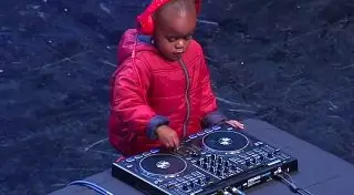 Трехлетний диджей поразил жюри шоу талантов в ЮАР