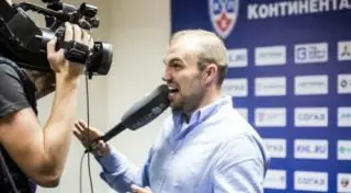 Формулировка "потому что не болеет за "Барыс" абсурдна - работодатель Олейника