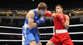 6 казахстанских боксеров пробились в 1/4 финала ЧМ в Катаре