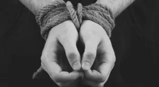 Адвоката из Лисаковска держали в заложниках