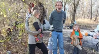 Маму из "лесной семьи" лишают родительских прав в Уральске