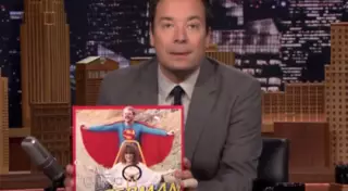 Американский телеведущий поставил песню Пугачевой Superman в рубрике "Не включать"