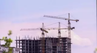 На компанию по продаже недвижимости завели дело в Астане