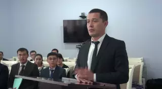 Карагандинских чиновников наказали за пьянство и плохую работу