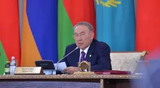 Под видом беженцев могут скрываться террористы - Назарбаев