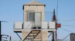 Начальники пяти колоний в Кыргызстане уволены в связи с побегом экстремистов