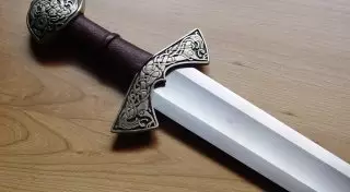 Неизвестный ударил мечом четверых школьников в Швеции