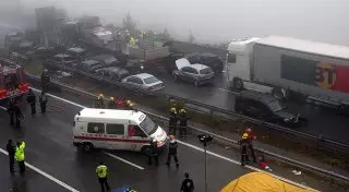 Назарбаев выразил соболезнования Олланду в связи с крупным ДТП во Франции