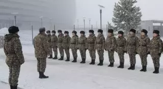 Впервые специальностям на базе военных кафедр 26 вузов РК обучают девушек