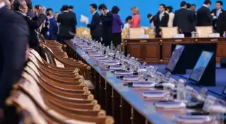 Необходимость проведения форумов в кризис объяснил аким Астаны