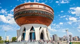 На улице Назарбаева в Казани может появиться скульптура "Наурыз Тайказаны"