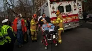 В Нью-Йорке водитель врезался в толпу отмечавших Хэллоуин детей