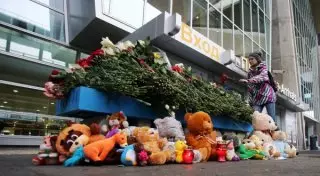 Жириновский потребовал закрыть ночные клубы за празднование Хэллоуина в день траура